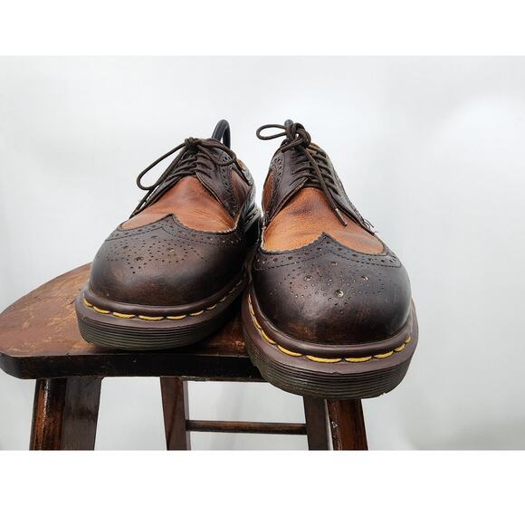 Vintage Dr. Martens 3989 Brogue Oxford Wingtip Made‎ In England Mens Size 9 L10